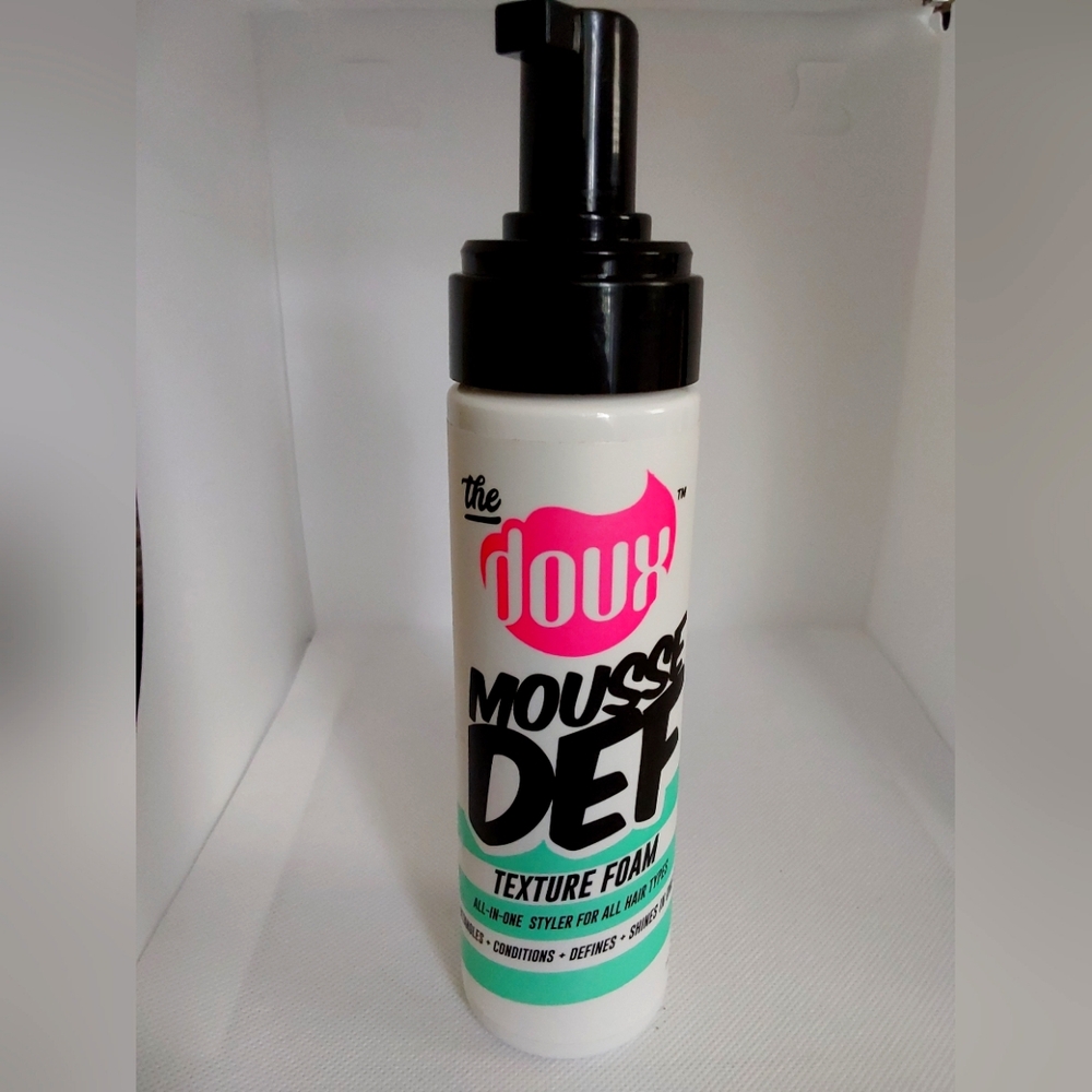 The doux Mousse Def texture foam 7 fl oz (missing lid)